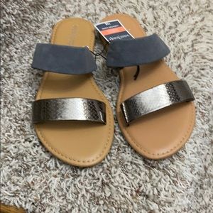 Women’s sandals